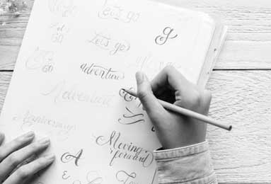 痛心！曼联传奇孙子不幸夭折，无证月嫂违规操作，4个月男婴惨死