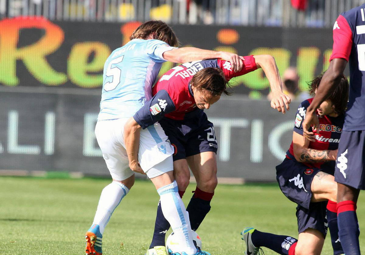 卡利亚里状态明显下滑，科莫双线作战能否保持联赛专注？